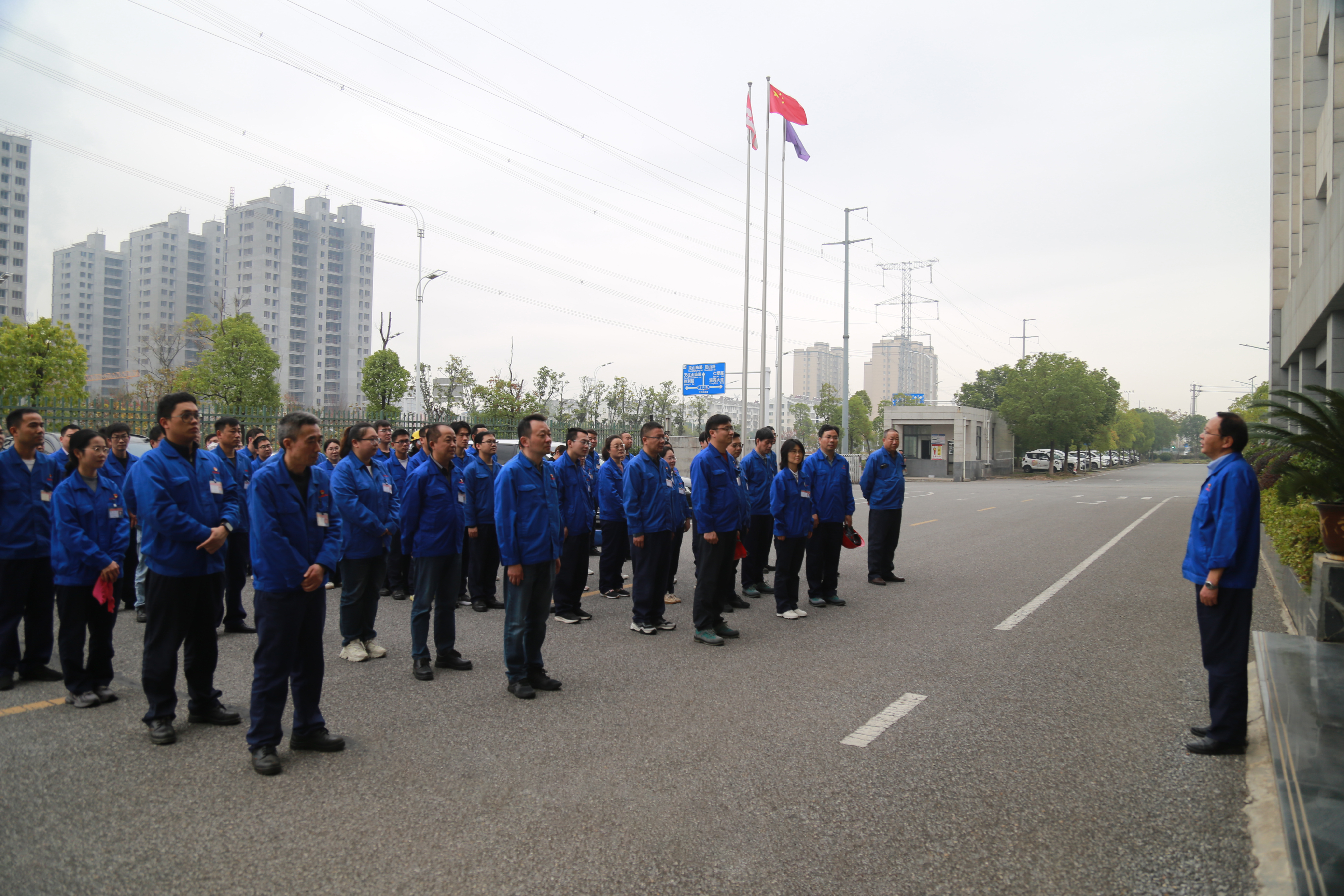 6.吴海曙作消防应急与分散演练总结.JPG